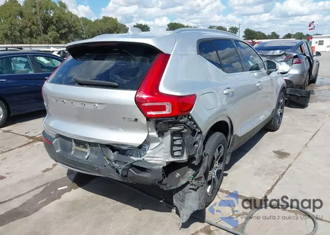 2019 Volvo Xc40 T5 Inscription z USA, uszkodzony, nr VIN YV4162UL8K2097844